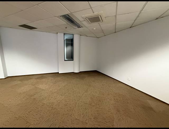 327M² OFFICE TO LET IN PARKTOWN